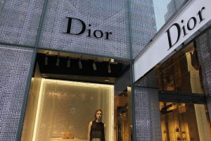 dior-489501_1280-min